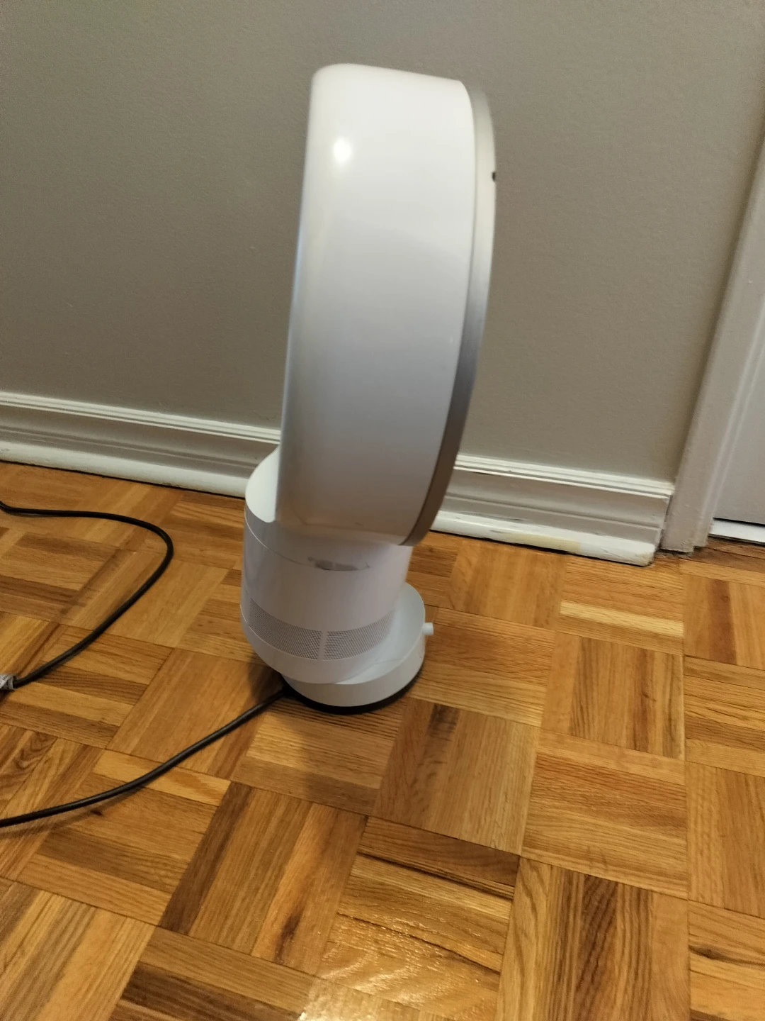 Dyson Air Multiplier Fan - photo 3