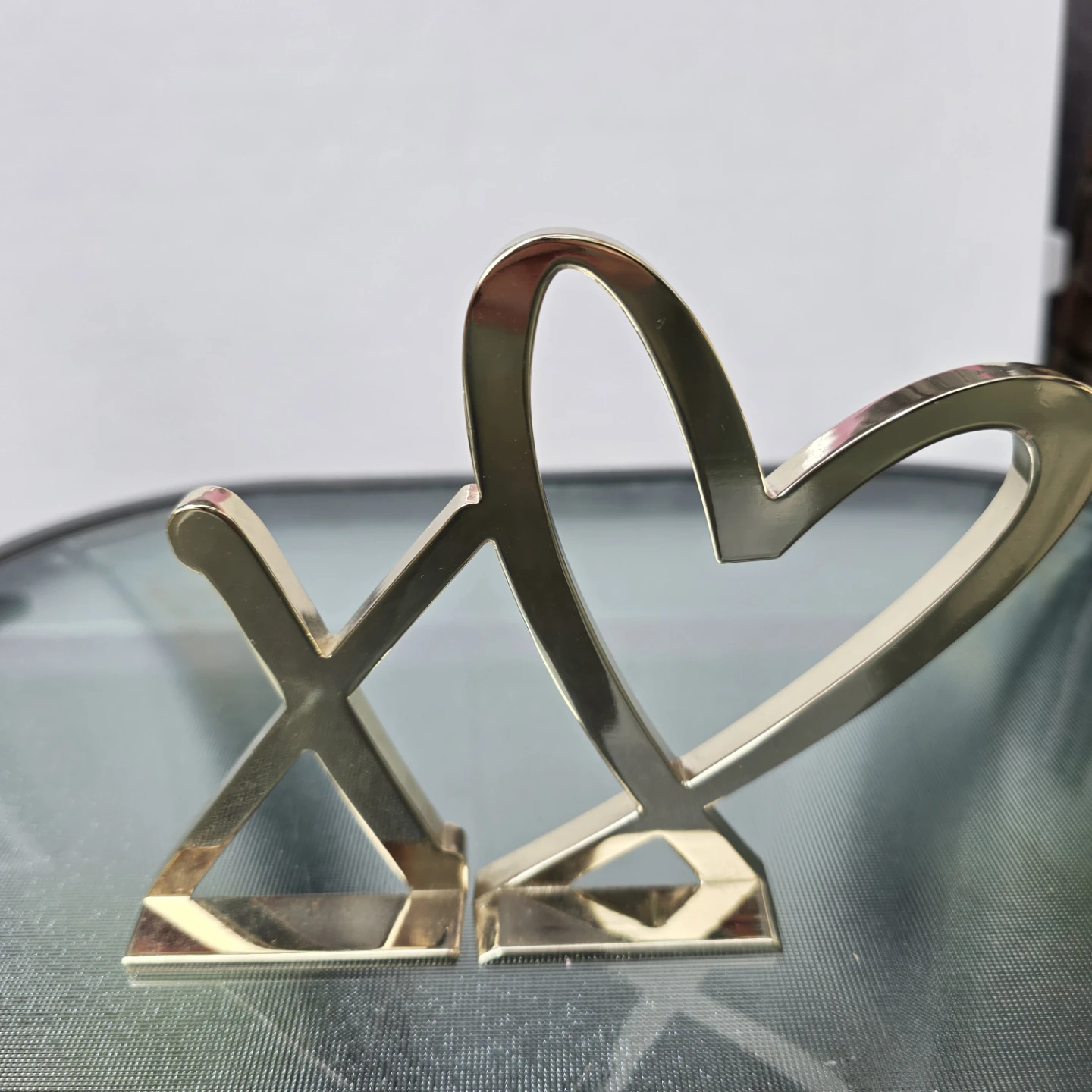 Victoria's Secret "X O" Heart Sculpture - photo 2