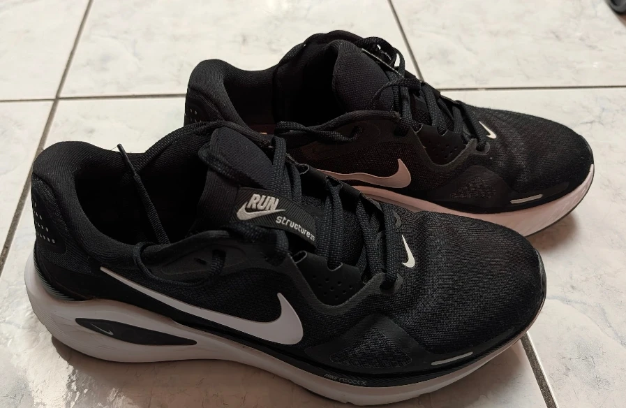 Nike Men's Running Shoes (size 10) - photo 2