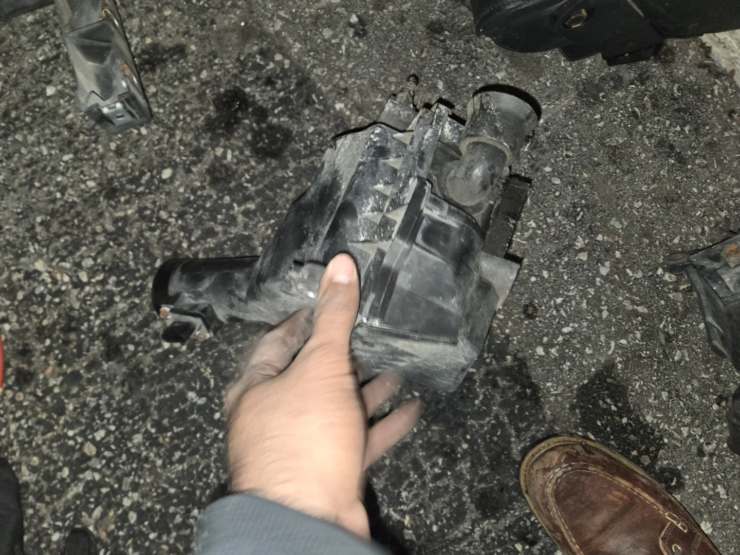 Used Car Air Intake Box infiniti g35x 2008 - photo 4