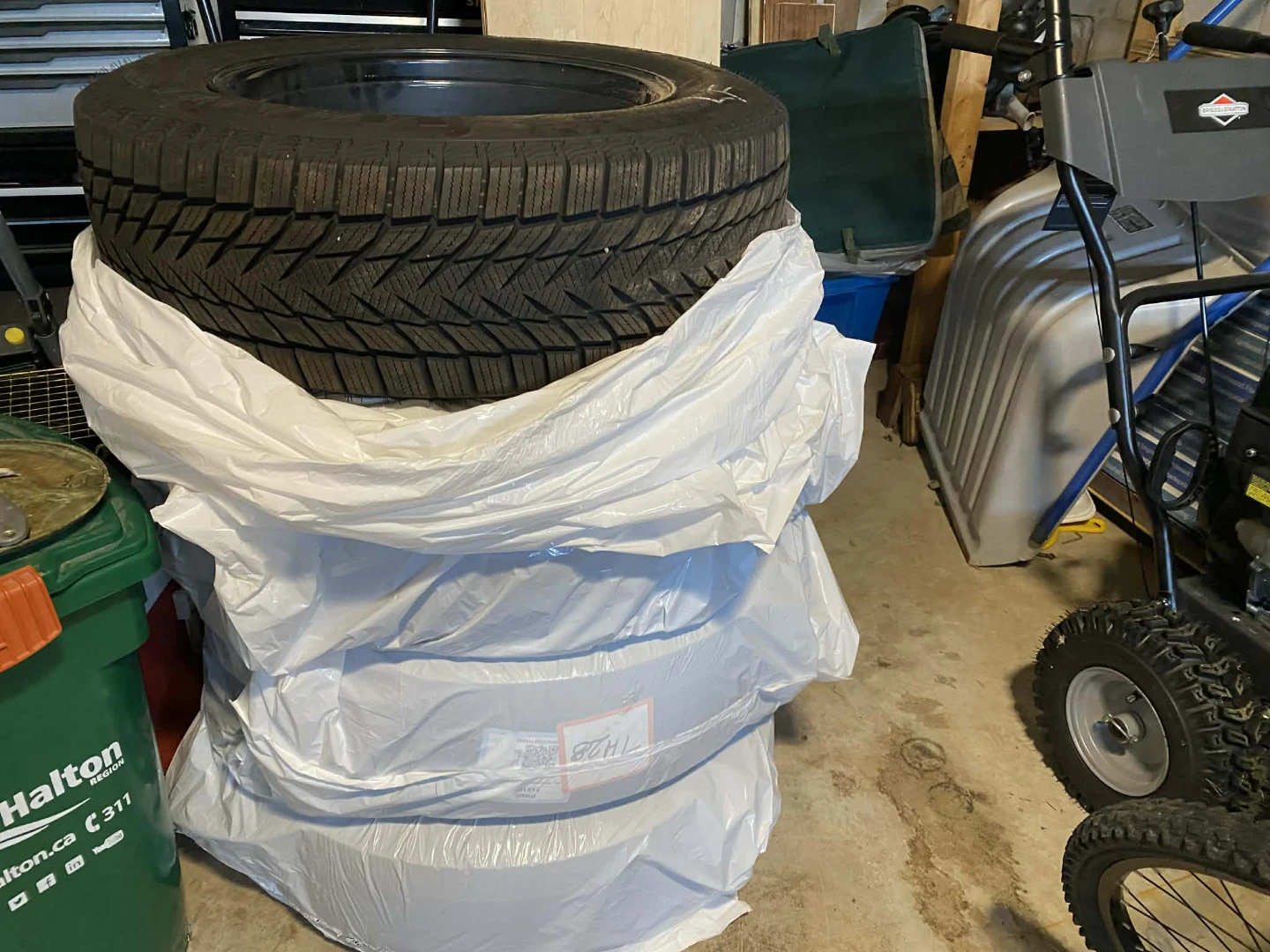 Winter Tire and Rim Set 225/65R17 - photo 3