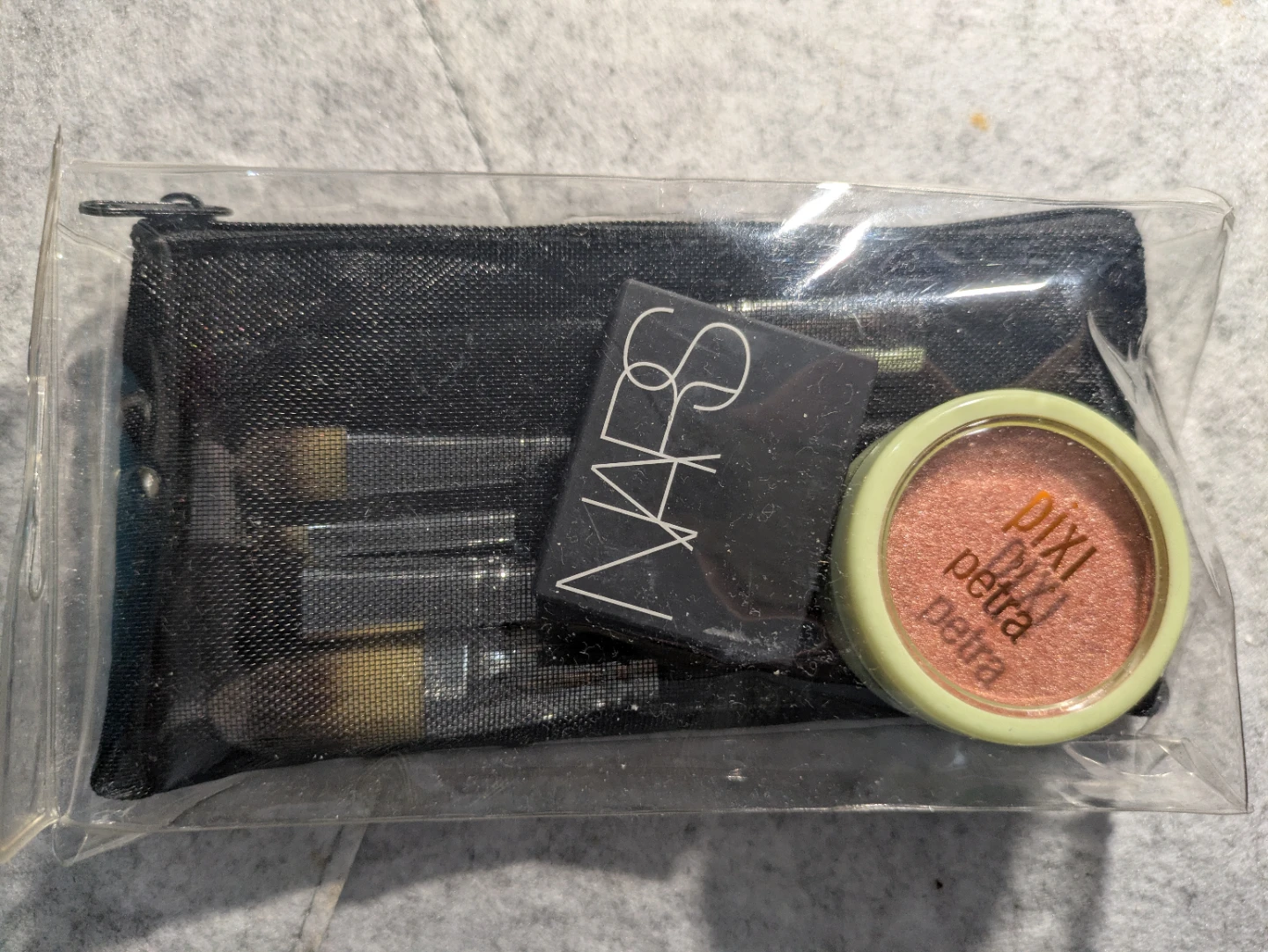 NARS Blush and Pixi Highlighter Set with Brush Pouch