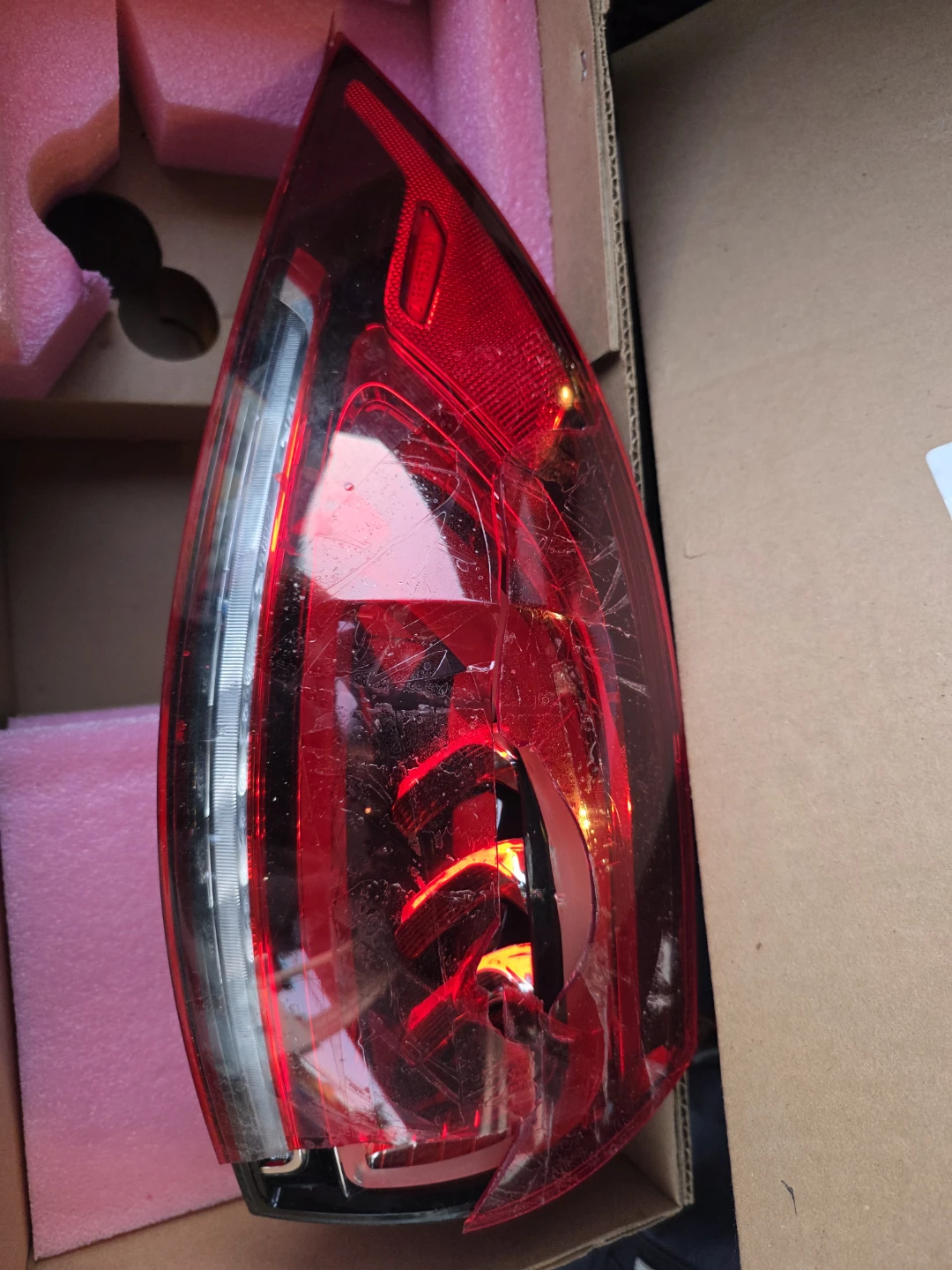 Mercedes-Benz Tail Light Assembly (rear passenger side)