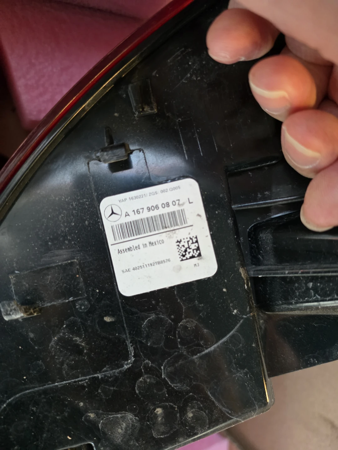 Mercedes-Benz Tail Light Assembly (rear passenger side) - photo 4