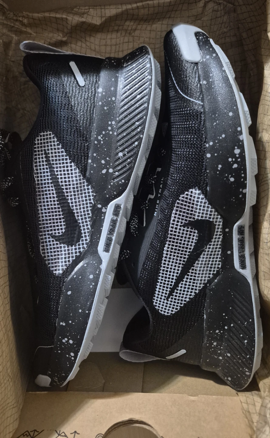 BNIB)Nike Juniper Trail 3 Size 7 Wmns Running Shoes