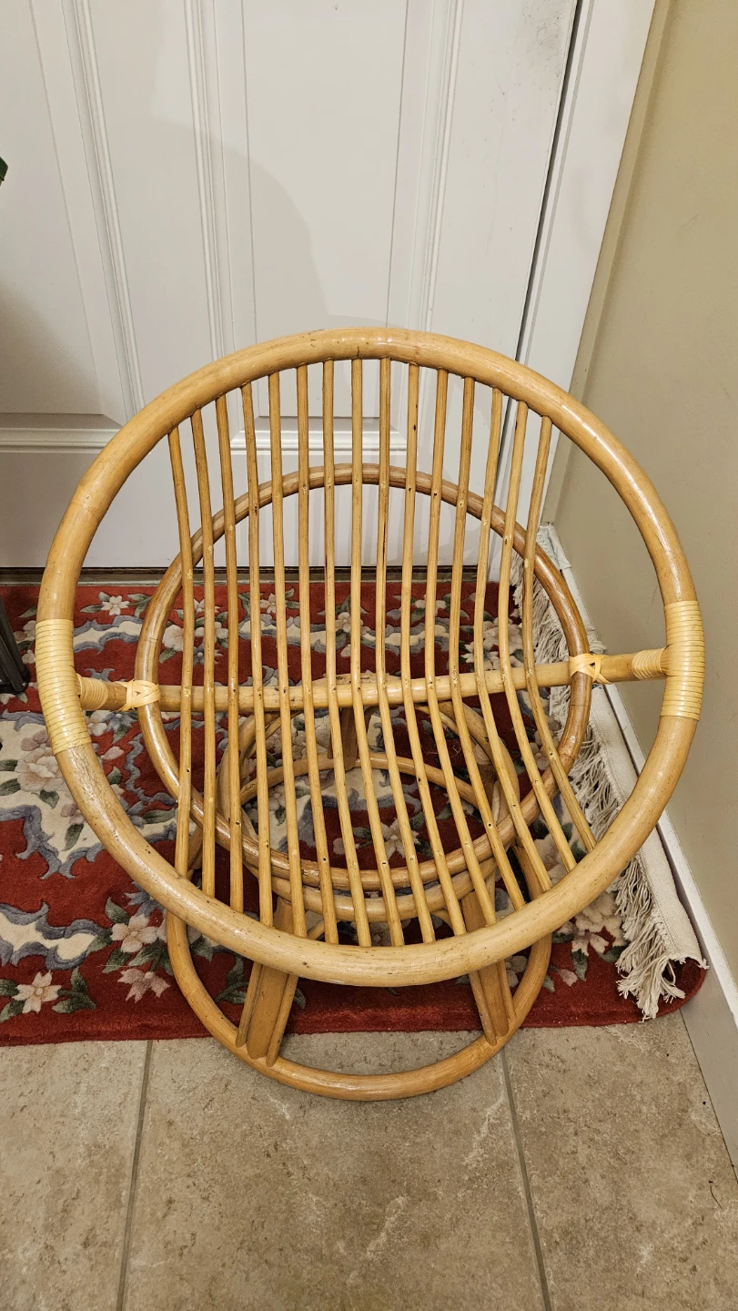 Rattan Swivel Chair