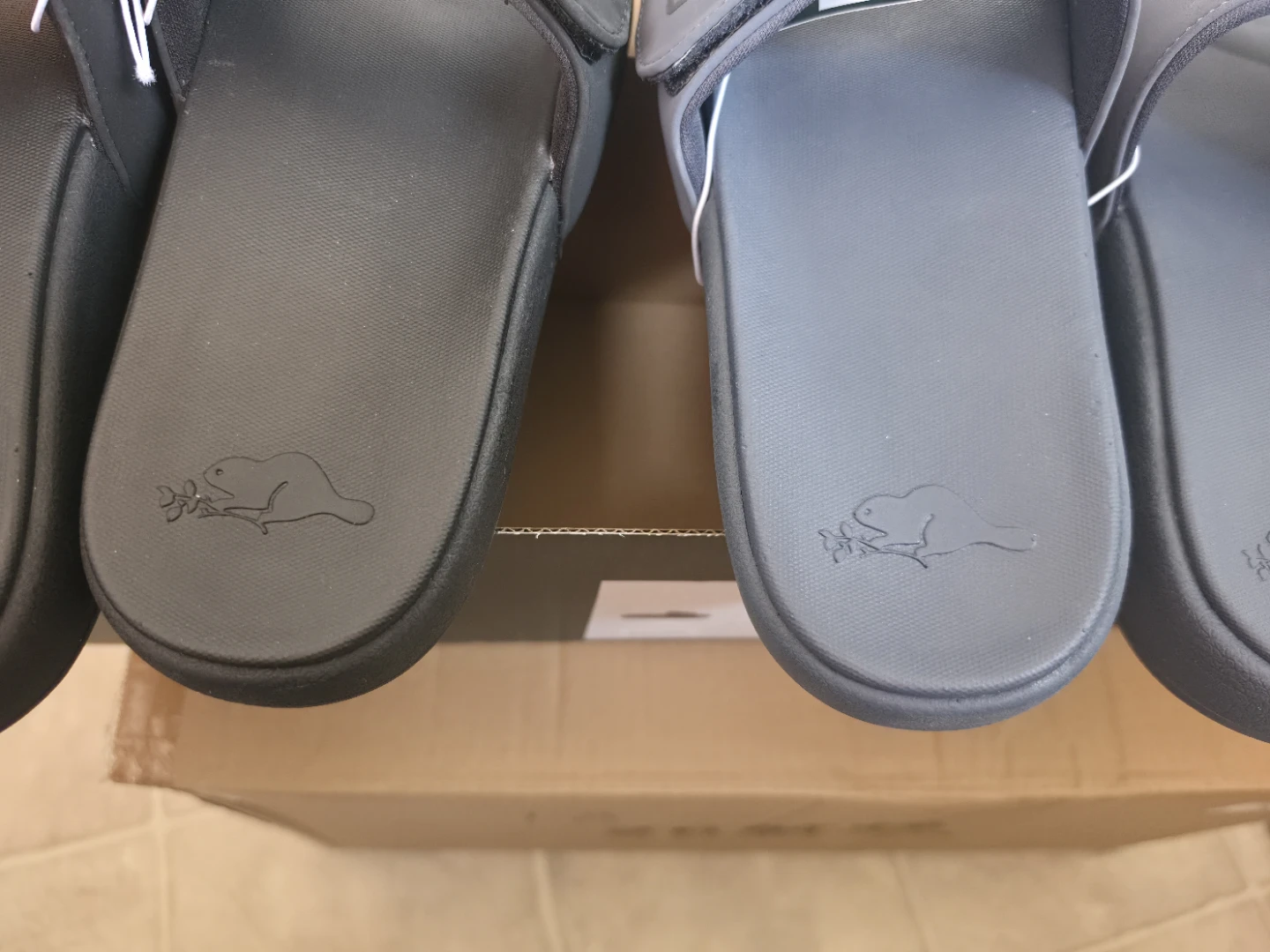 6 Brand New Roots Men's Sandal Size 7,8 $20 Each Pair Firm - photo 4