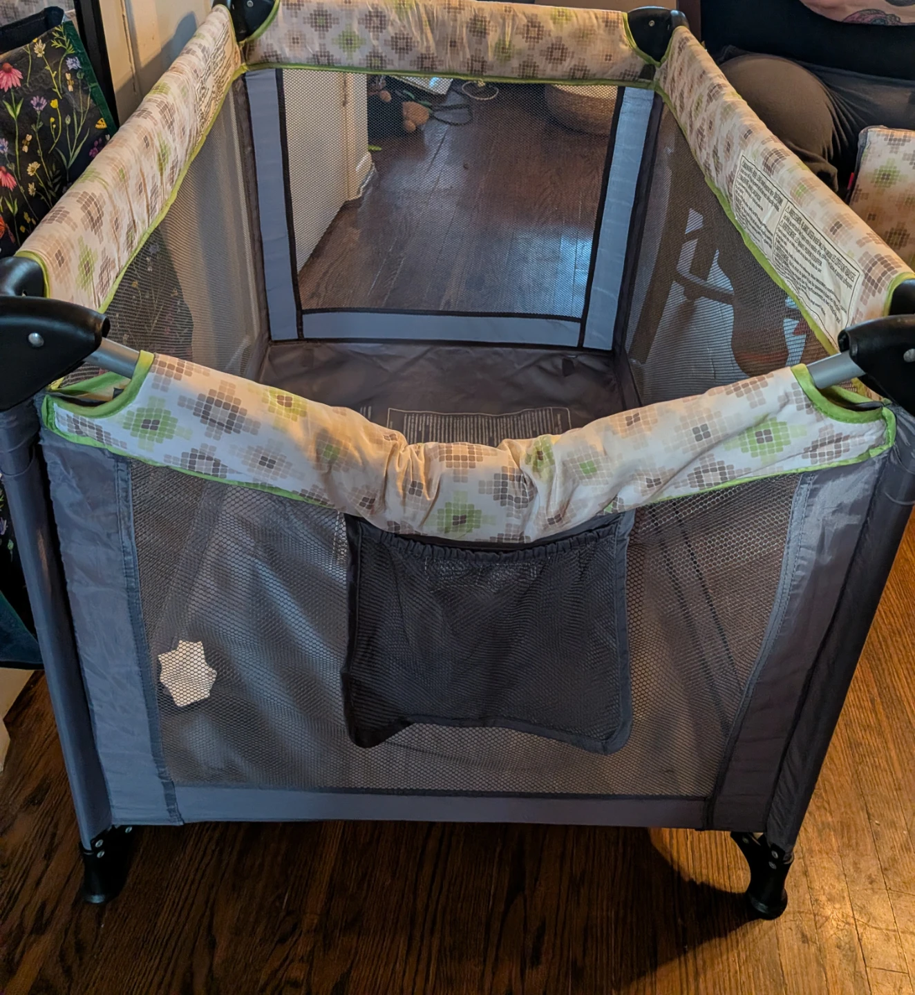 Harmony Play & Go portable playpen