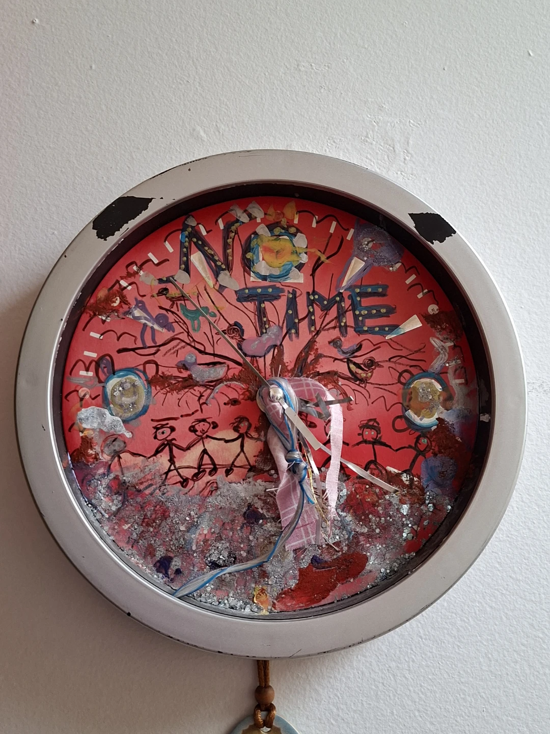 Unique "No Time" Wall Clock