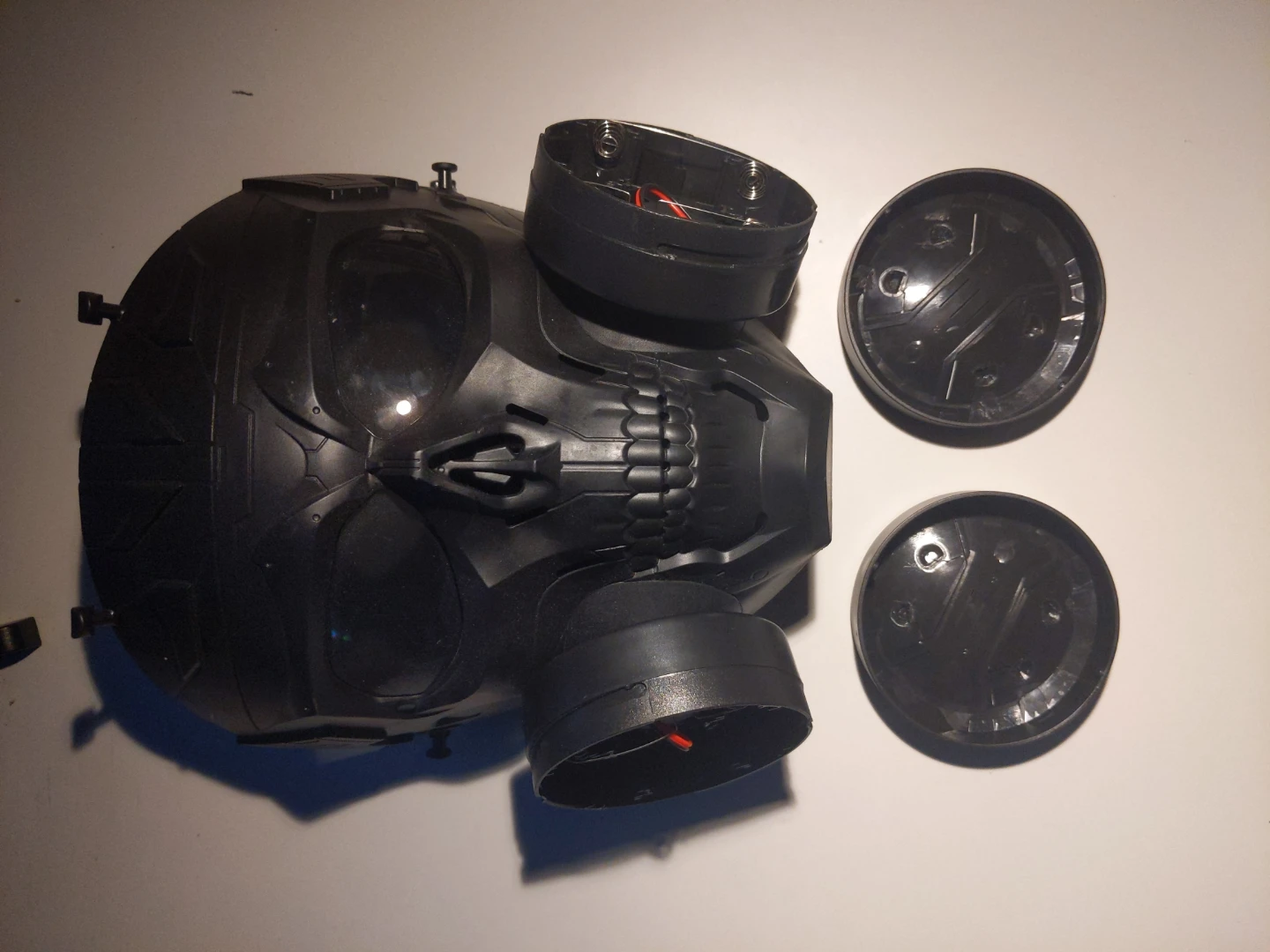 Kids Halloween Black Skull Gas Mask with Fan System - photo 3