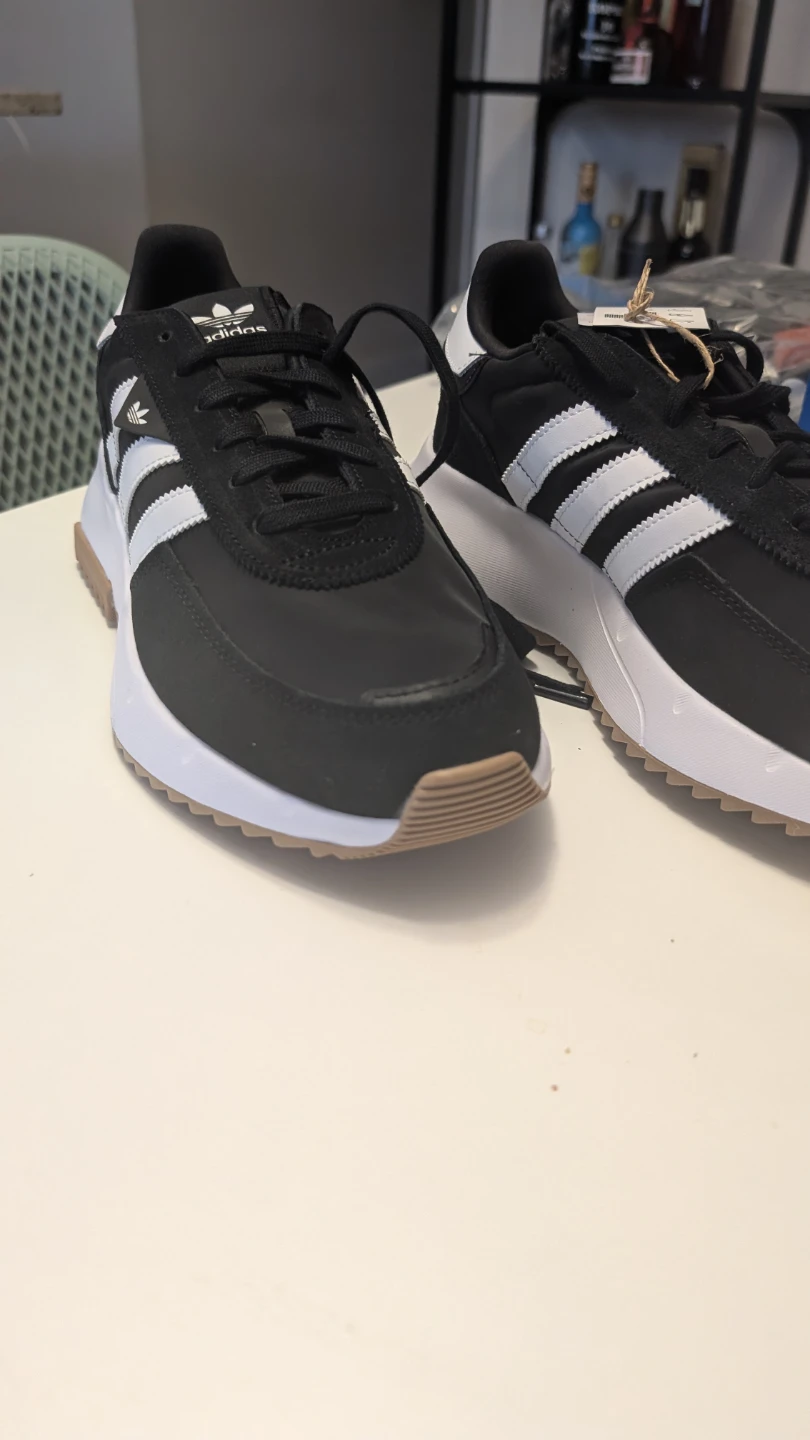 NEW - Adidas Retropy F2 -  Size 10 - photo 5
