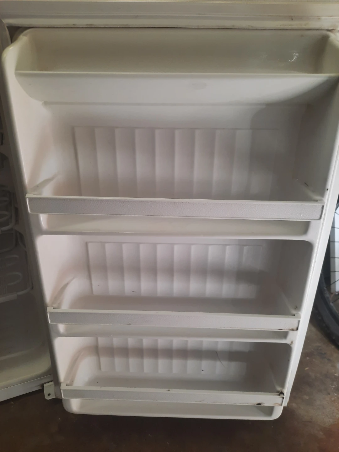 Kenmore Upright Freezer - photo 5