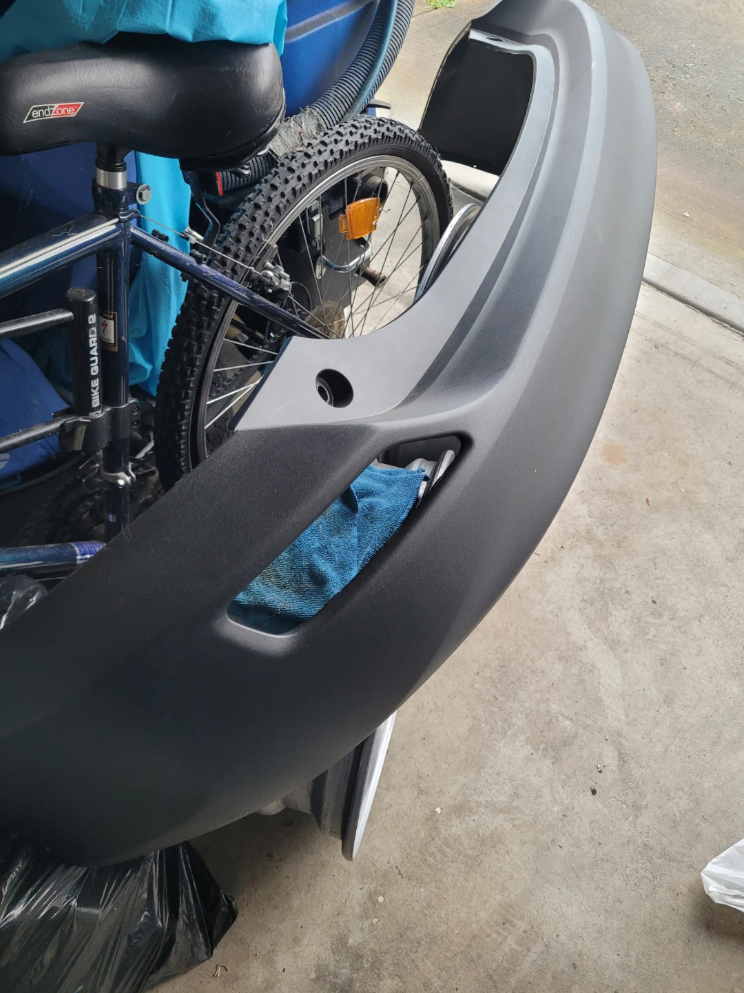 TOYOTA RAV4 OEM BRAND NEW REAR BUMPER - photo 3