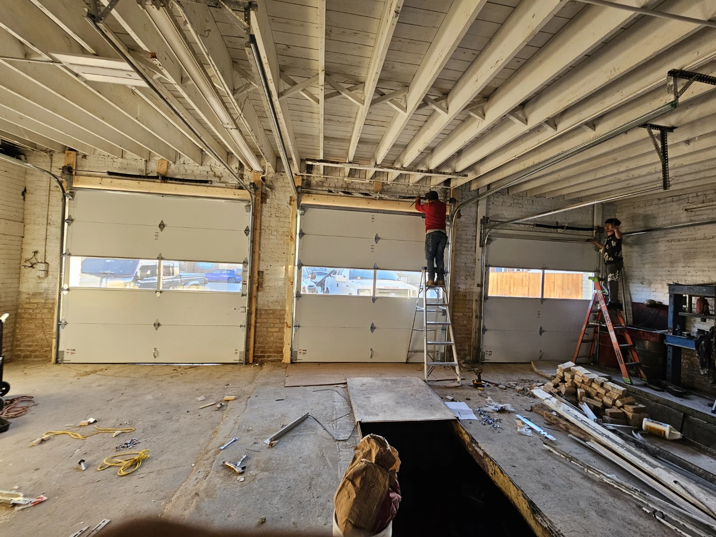 Garage Door Repair and Maintenance Services - photo 2