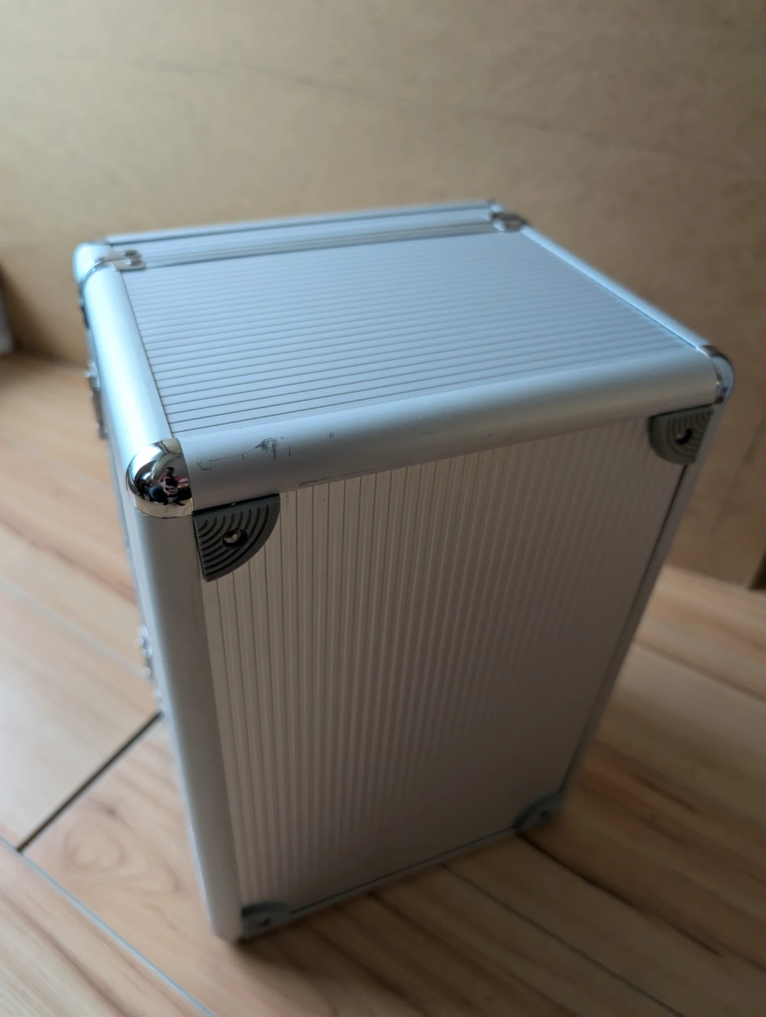 Silver Aluminum Storage Case with Handle - photo 4
