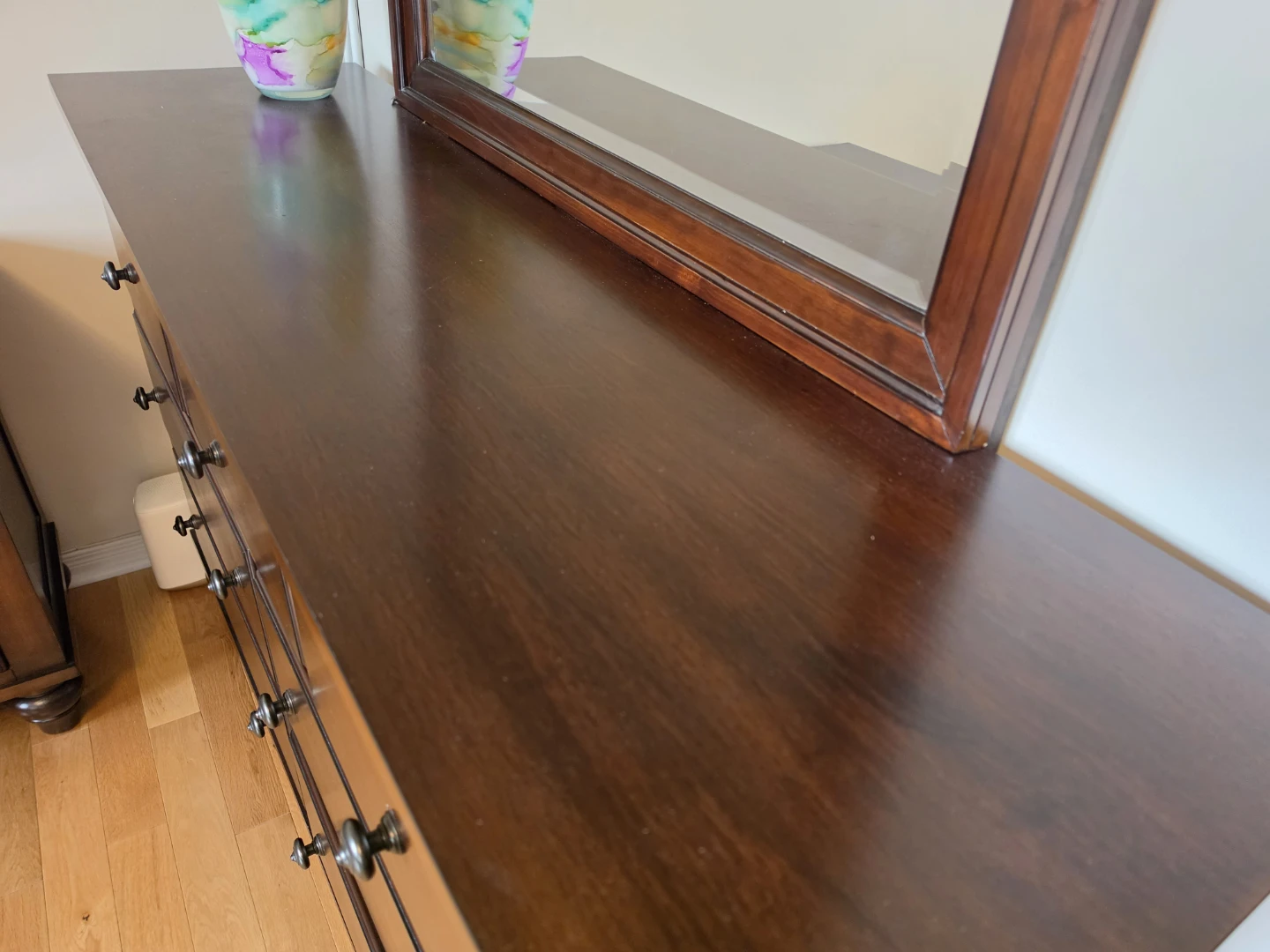 Dark Wood Dresser with Mirror and 2 Nightstands - photo 3