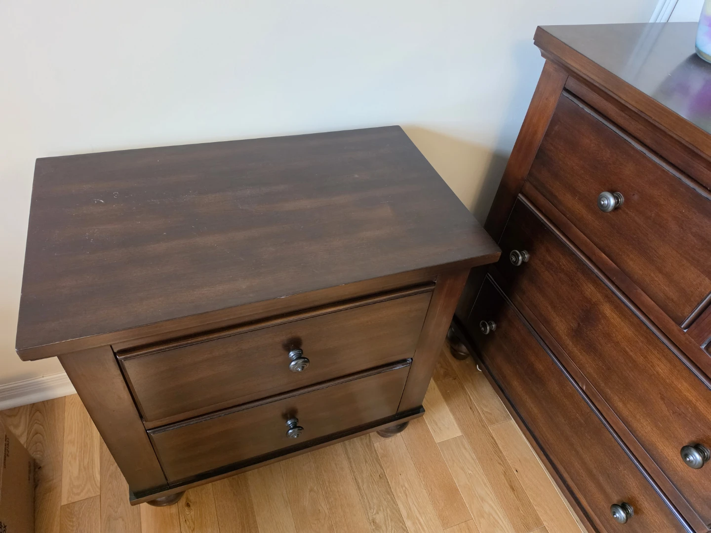Dark Wood Dresser with Mirror and 2 Nightstands - photo 4