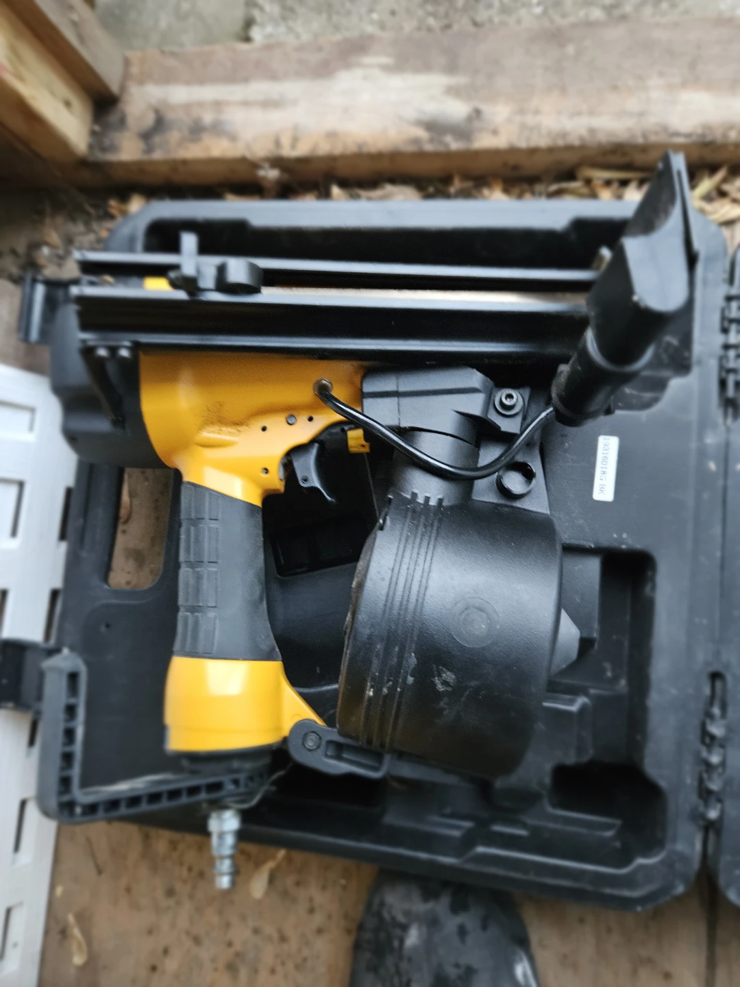 Bostitch N66BC Coil Roofing Nailer - photo 2