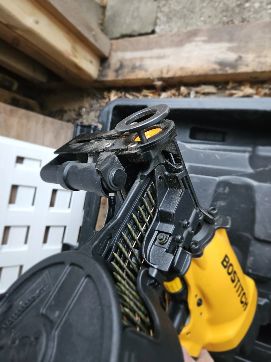 Bostitch N66BC Coil Roofing Nailer - photo 3