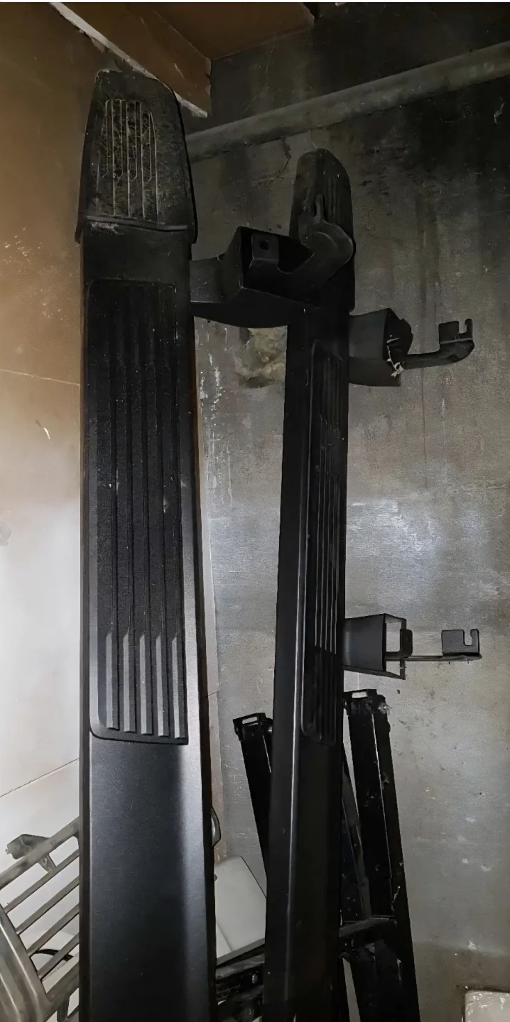 Brand new factory Chevy Silverado GMC Running Boards