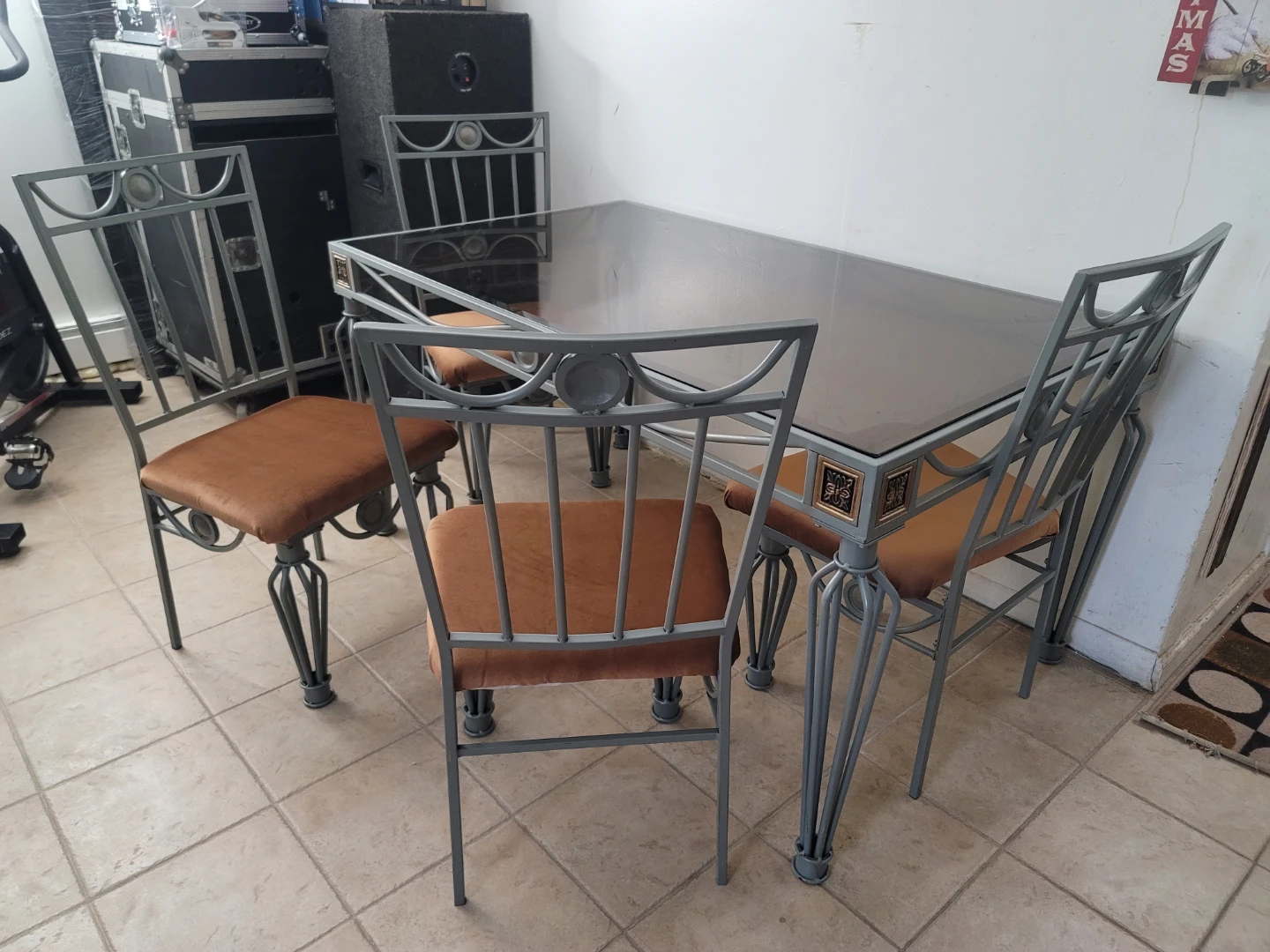 Dining Table and Chairs... Glass top. - photo 2