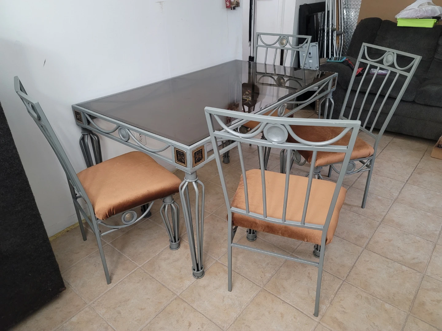 Dining Table and Chairs... Glass top. - photo 3