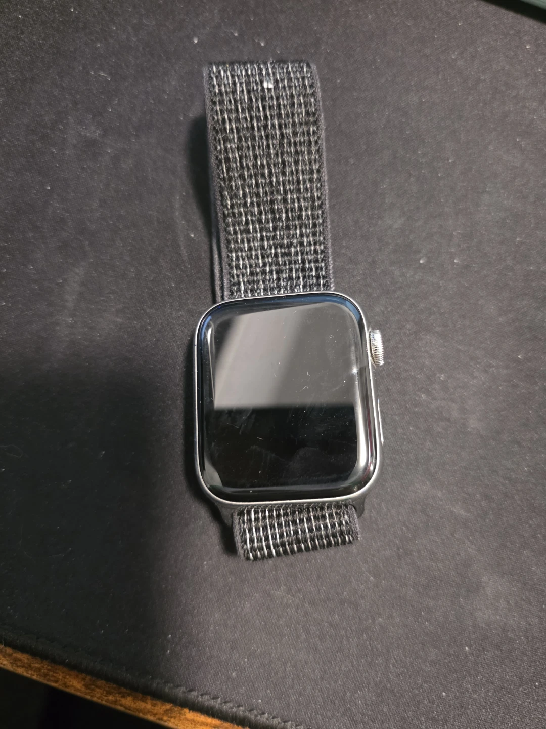 Apple Watch Series 4    44mm Stainless Steel