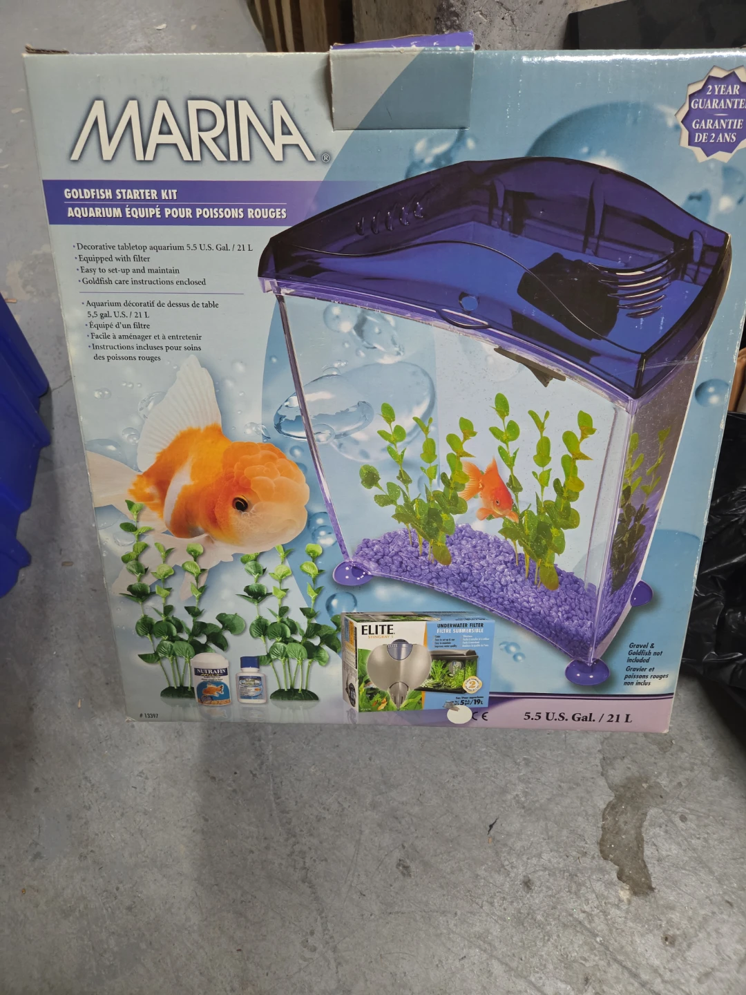 Marina Goldfish Starter Kit Aquarium 5.5 Gal