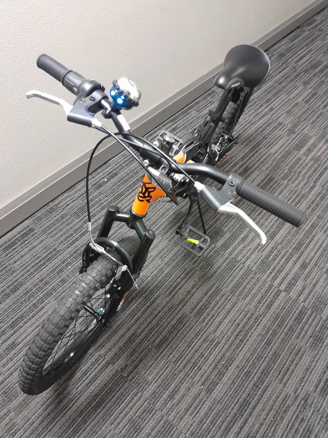 HYPER Kids Bicycle - Orange/Black-20 inches - photo 2