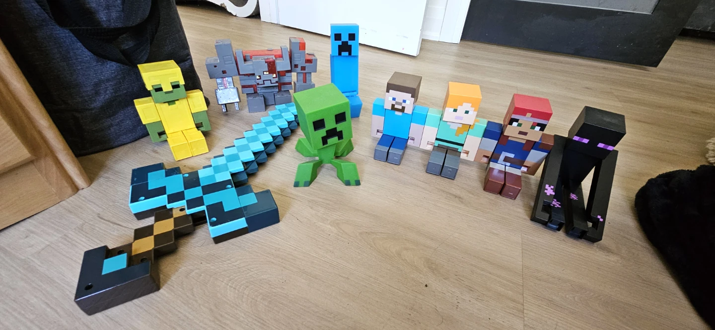 Minecraft Action Figures And Sword