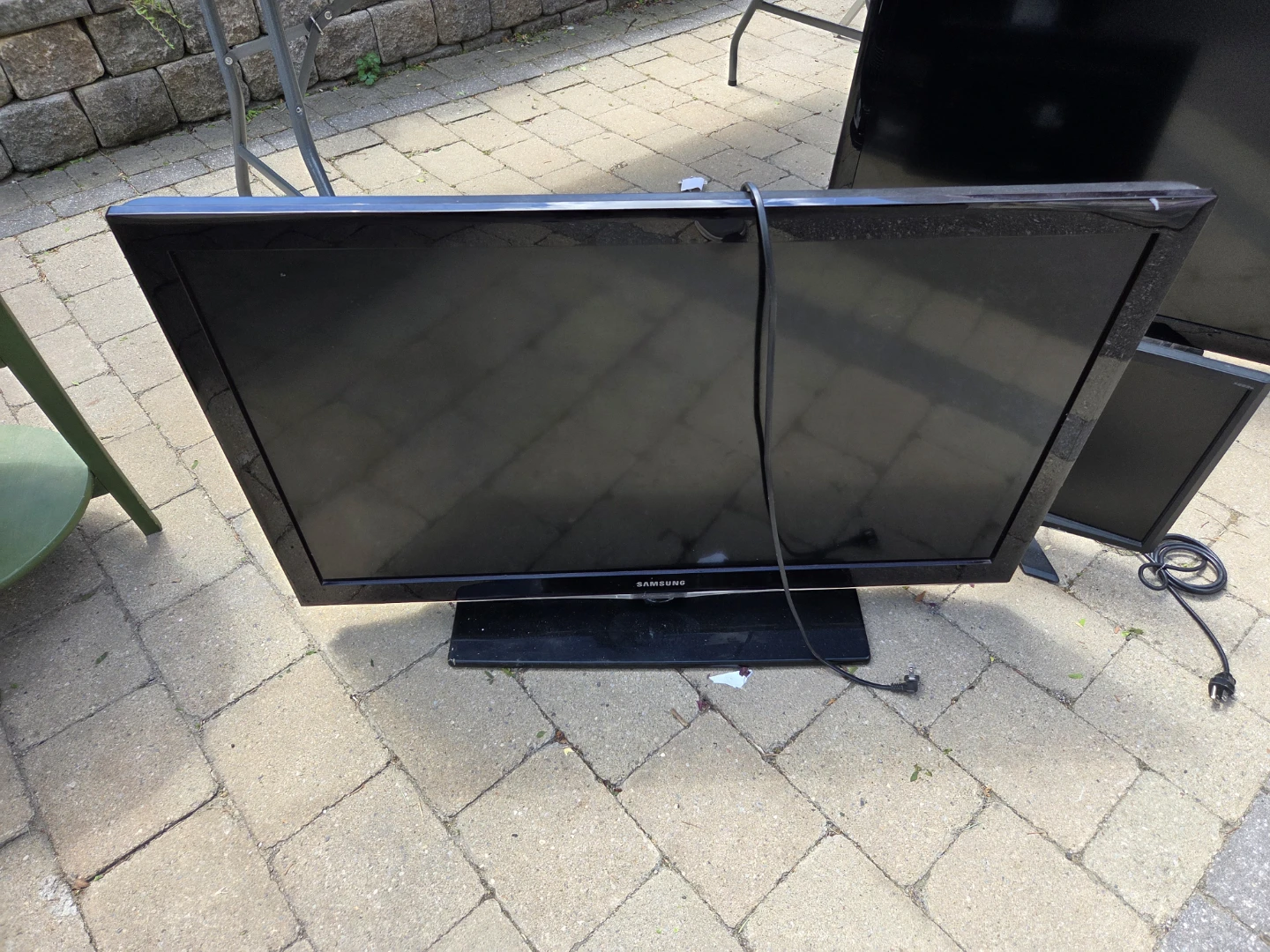 Samsung LN40D503 40-inch LCD TV - photo 3