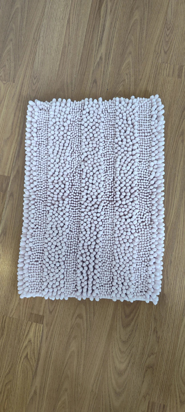Light Pink Shag Bath Mat