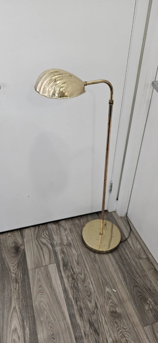 Brass Shell Shaped Floor Lamp - photo 2