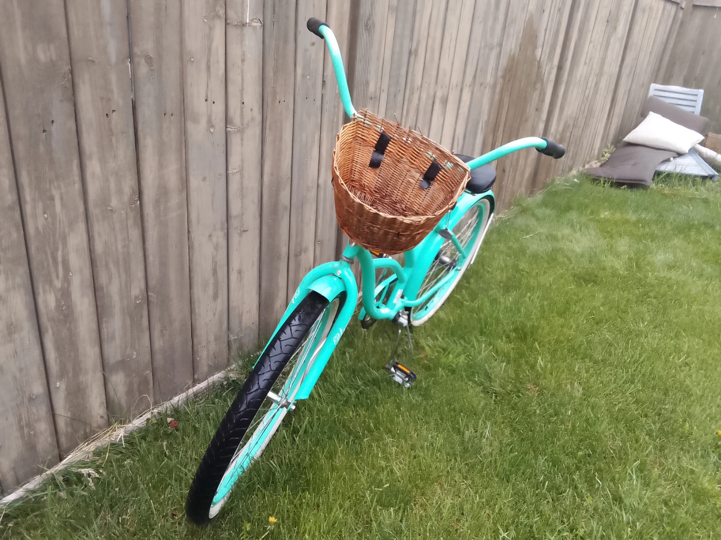 Teal Cruiser Bike with Wicker Basket - photo 2