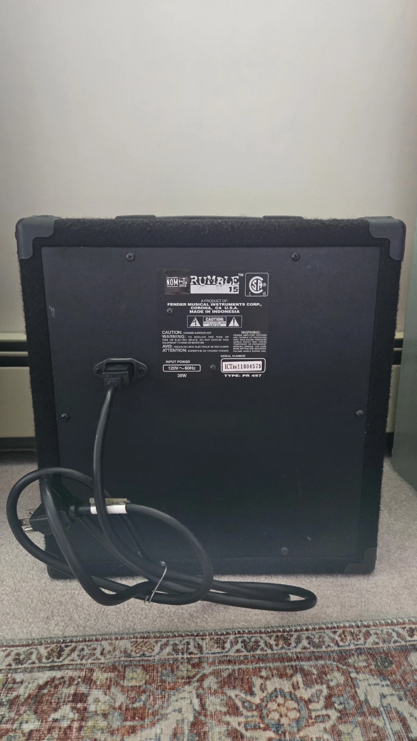 Fender Rumble 15 Bass Amplifier - photo 2
