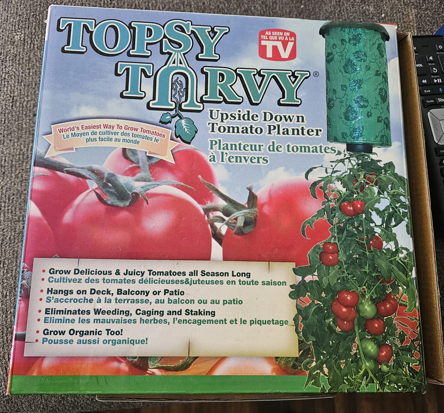 Topsy Turvy Upside Down Tomato Planter - photo 2