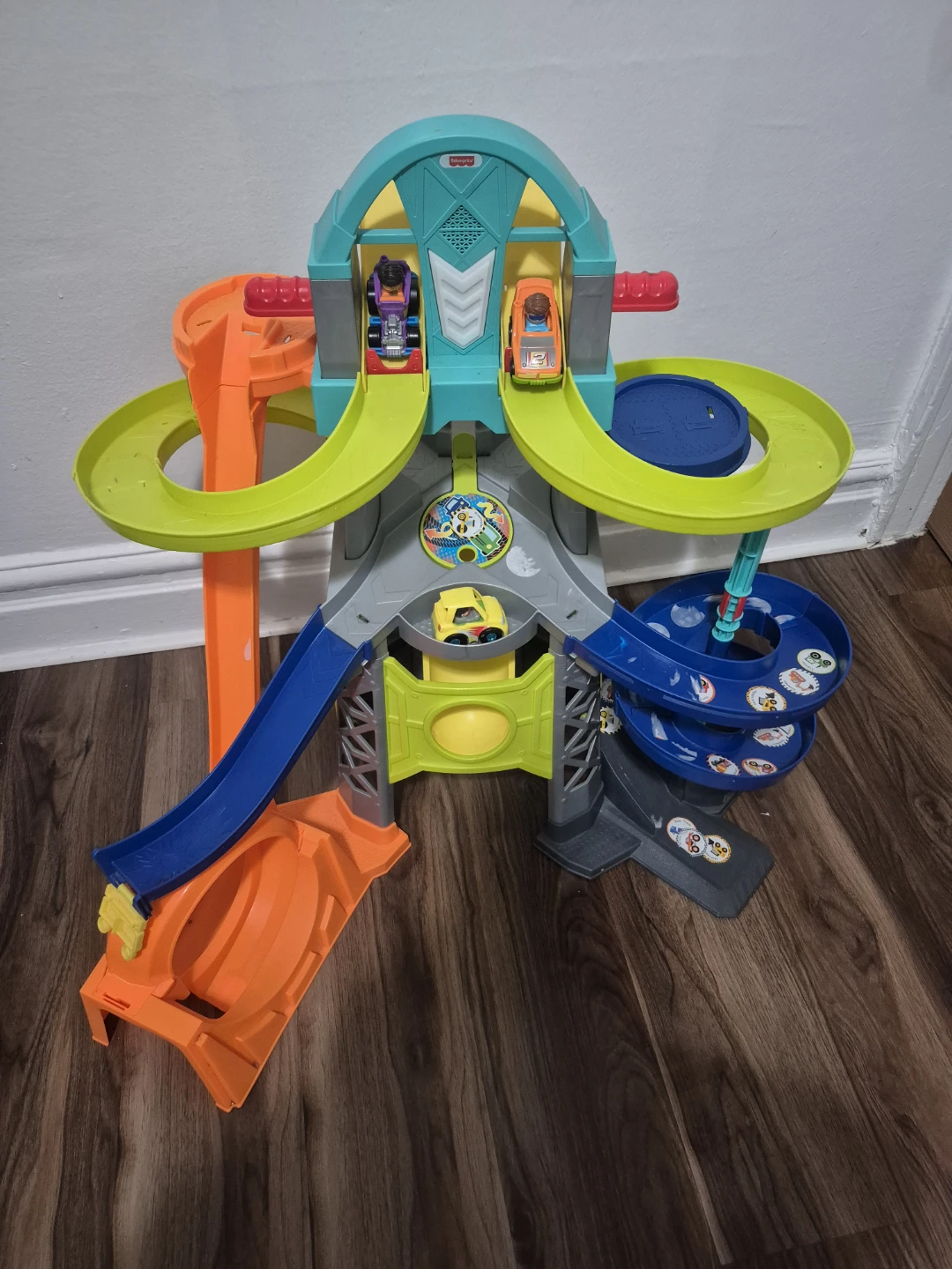 Fisher-Price Little People Wheelies City Skyway Playset