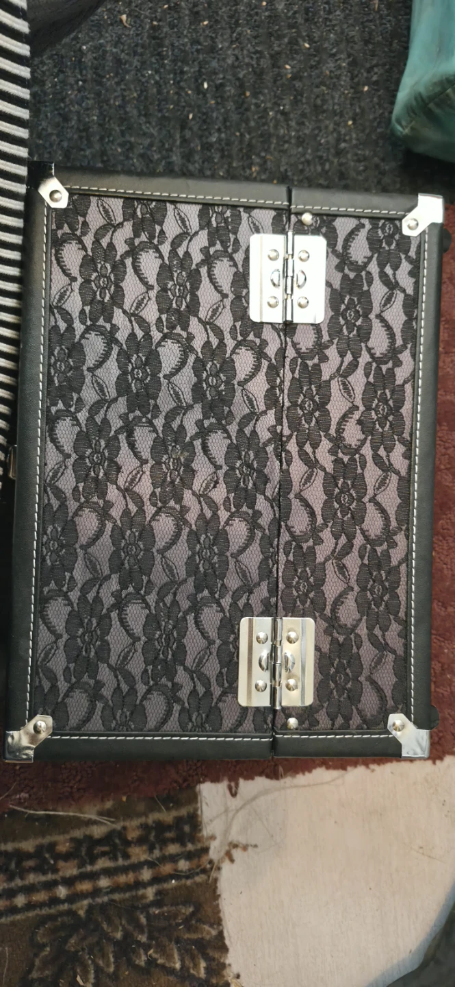 Caboodles Black Lace Makeup Case. - photo 2