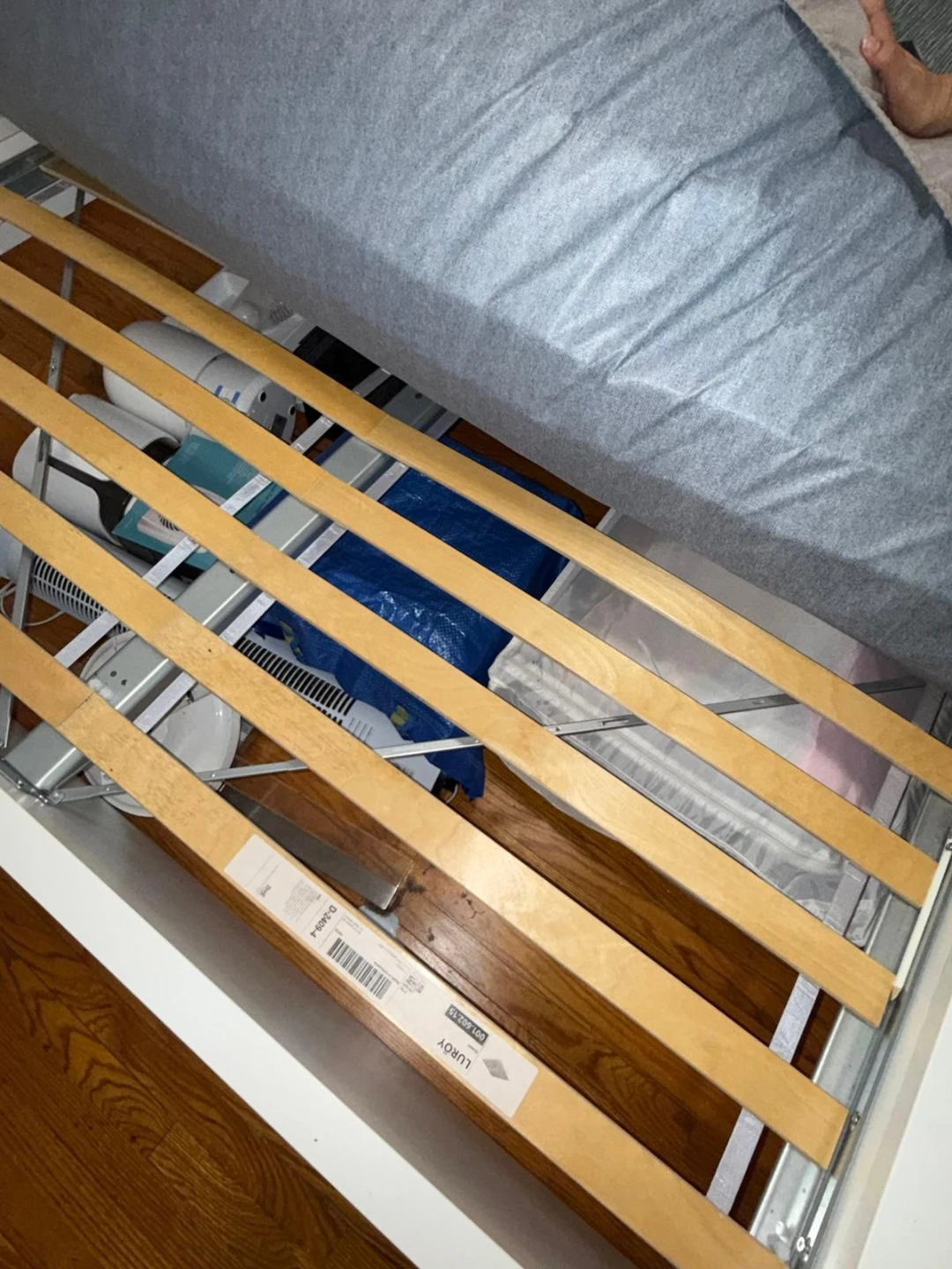 IKEA MALM Queen Bed Frame - White - photo 4