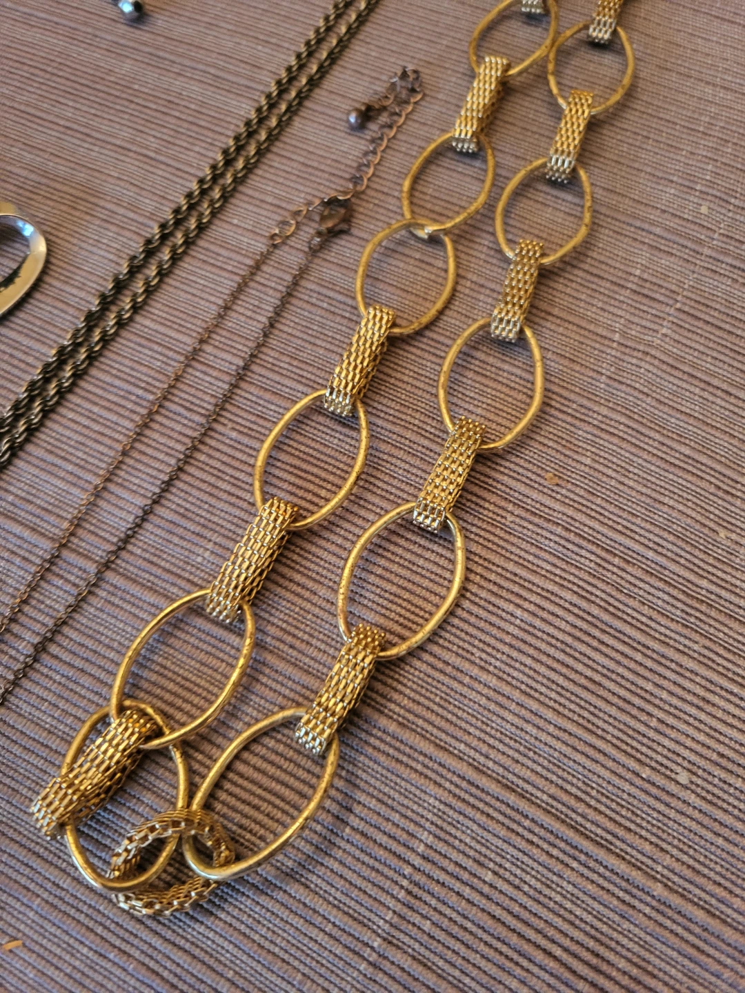 Assorted Vintage Jewelry Set of 22 - photo 2