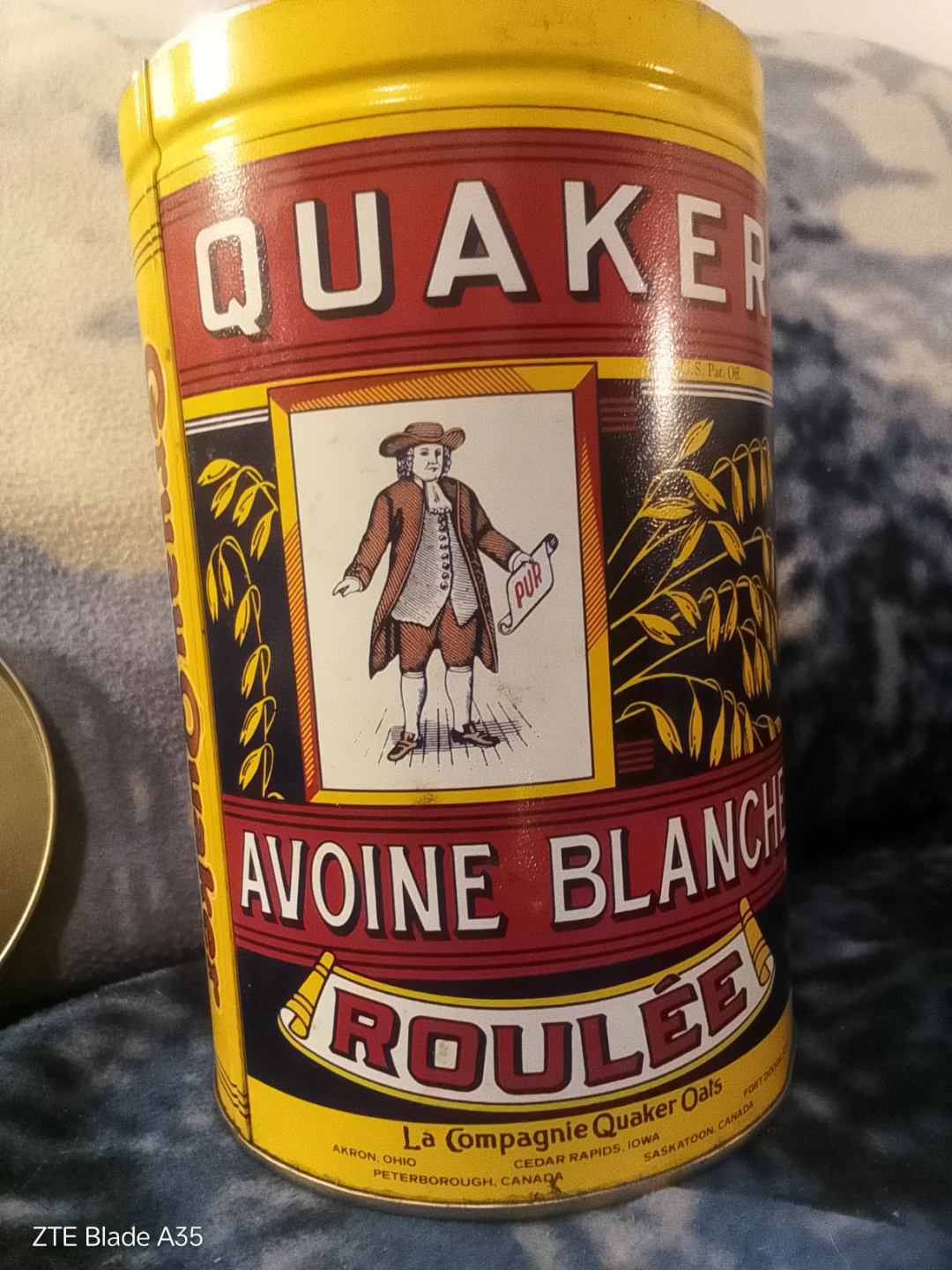Vintage Quaker oats tin - photo 5