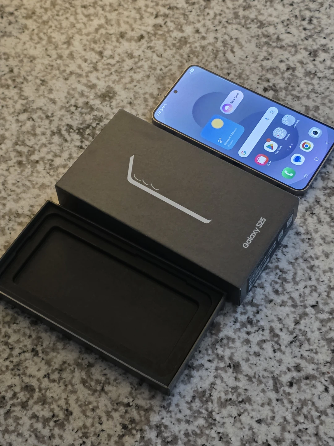 model 256gb silver samsung s25 unlocked  sale or trade
