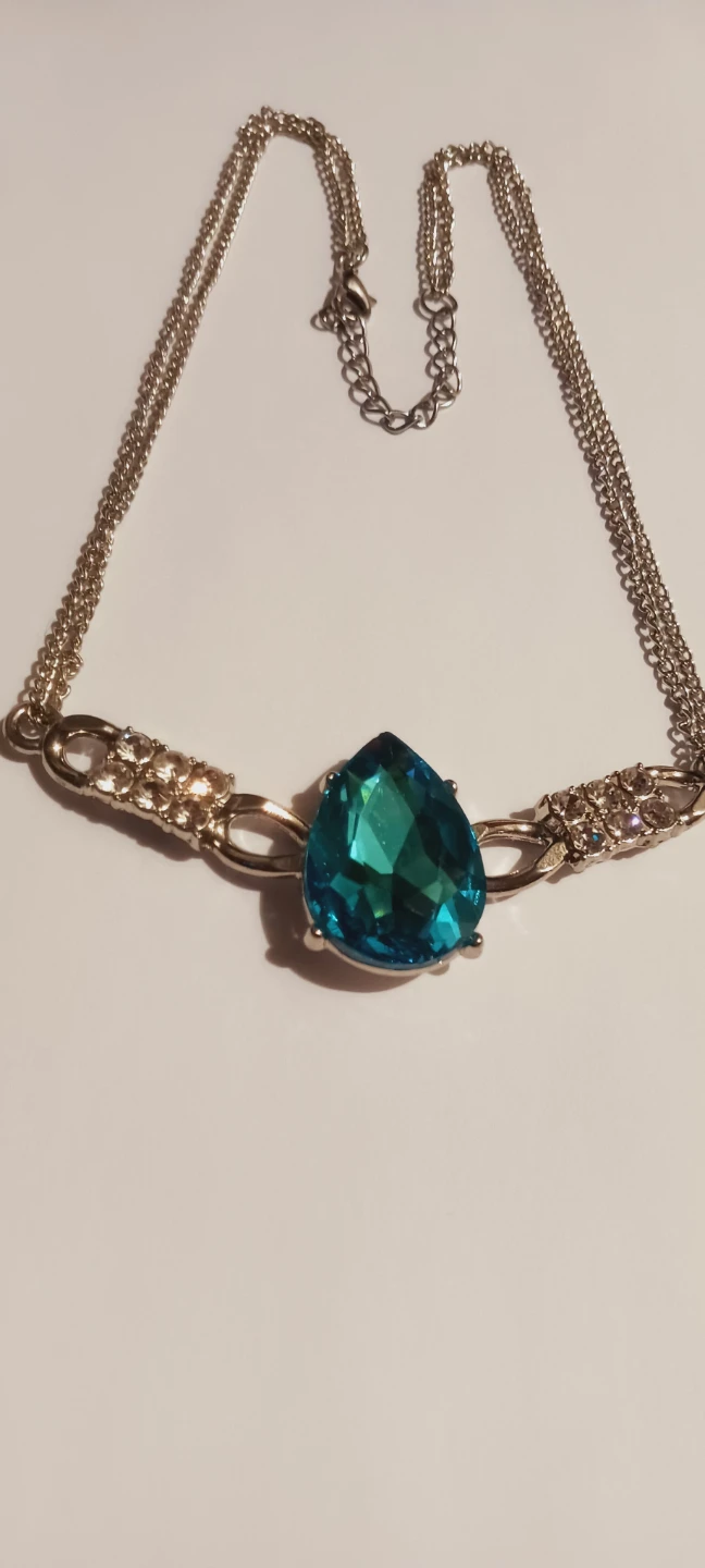 Gorgeous Teardrop Blue Gemstone Necklace - photo 3