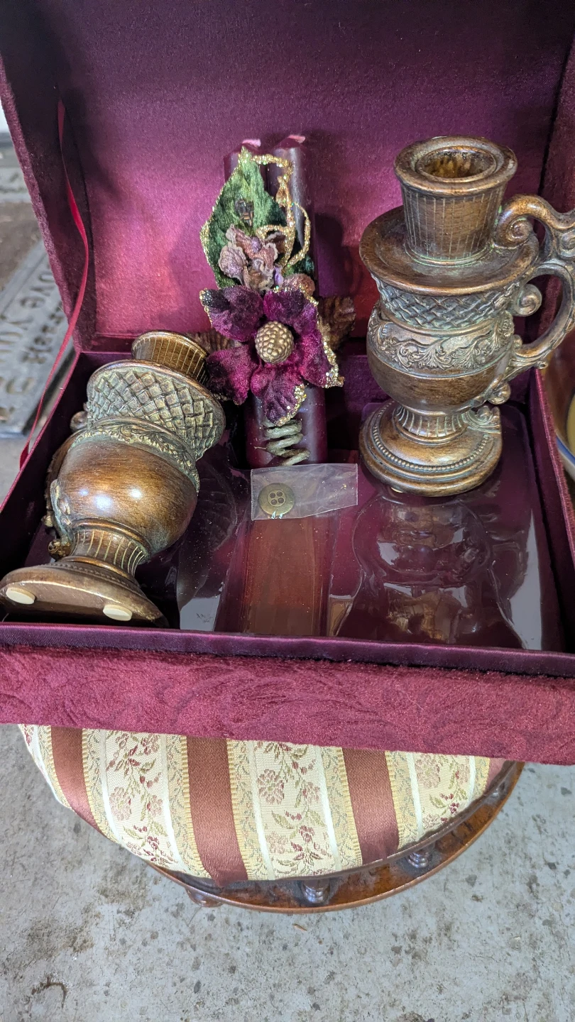 Decorative Candle Holder and Mirror Set - photo 3