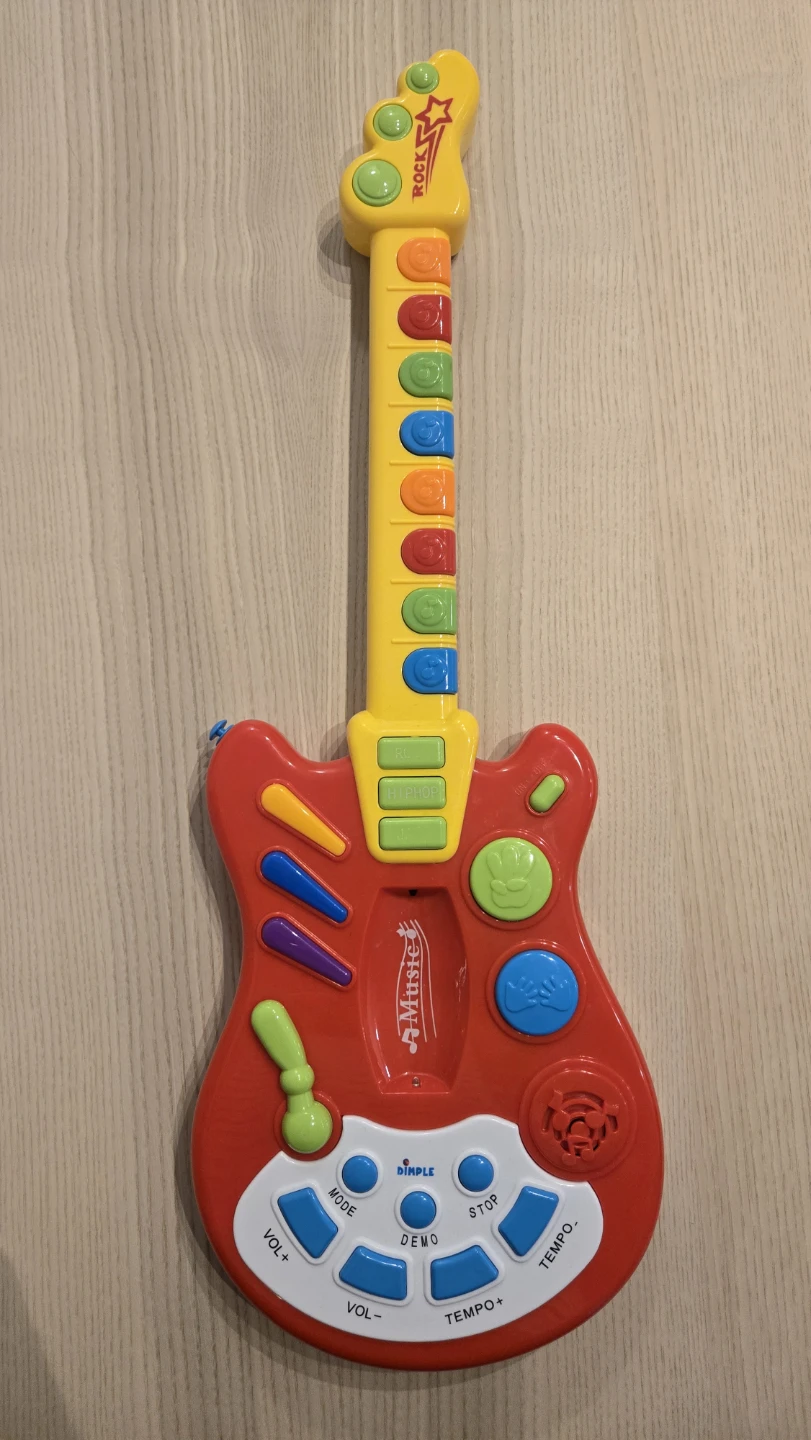 Dimple Toy Rock Guitar with Batteries. Like New - photo 2