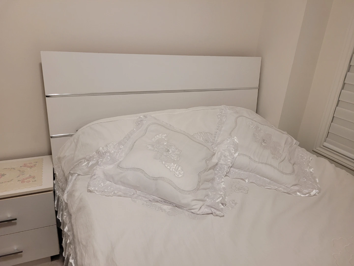 QUEEN SIZE BED, BOX & FREE MATTRESS - photo 3