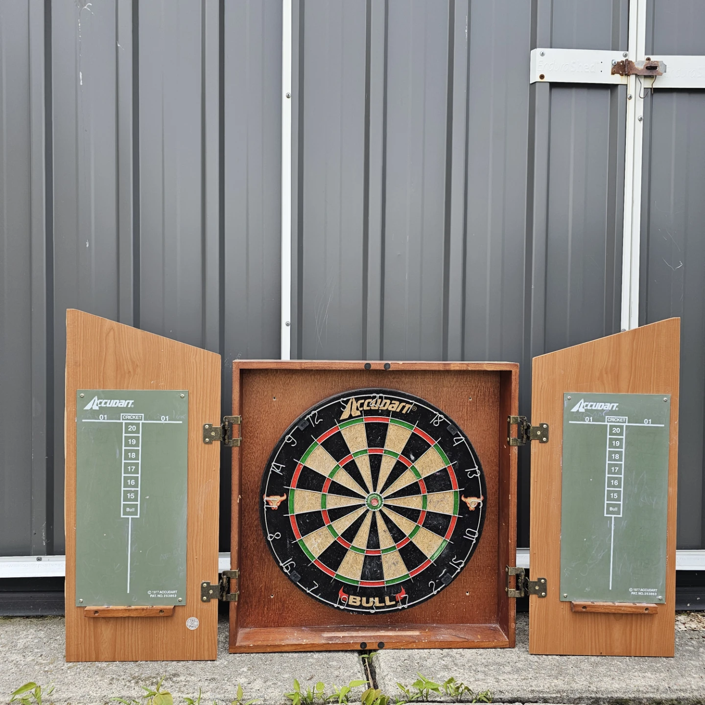 Accudart Dartboard with Cabinet