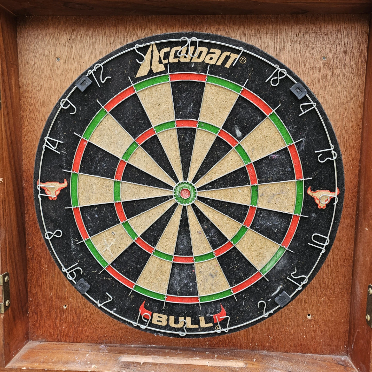 Accudart Dartboard with Cabinet - photo 2