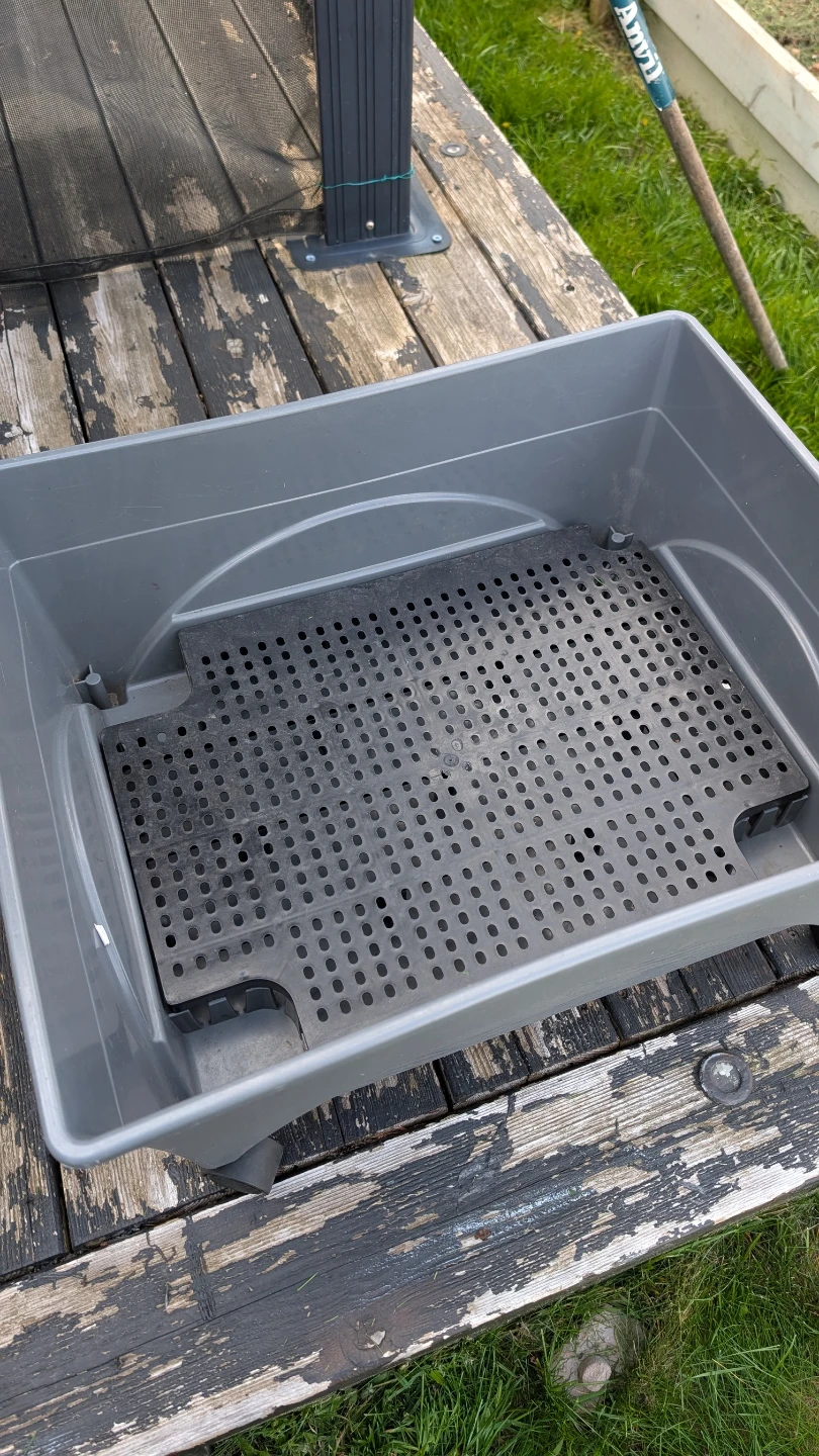 Grey Planter Box with 4 Pots on Wheels - photo 2