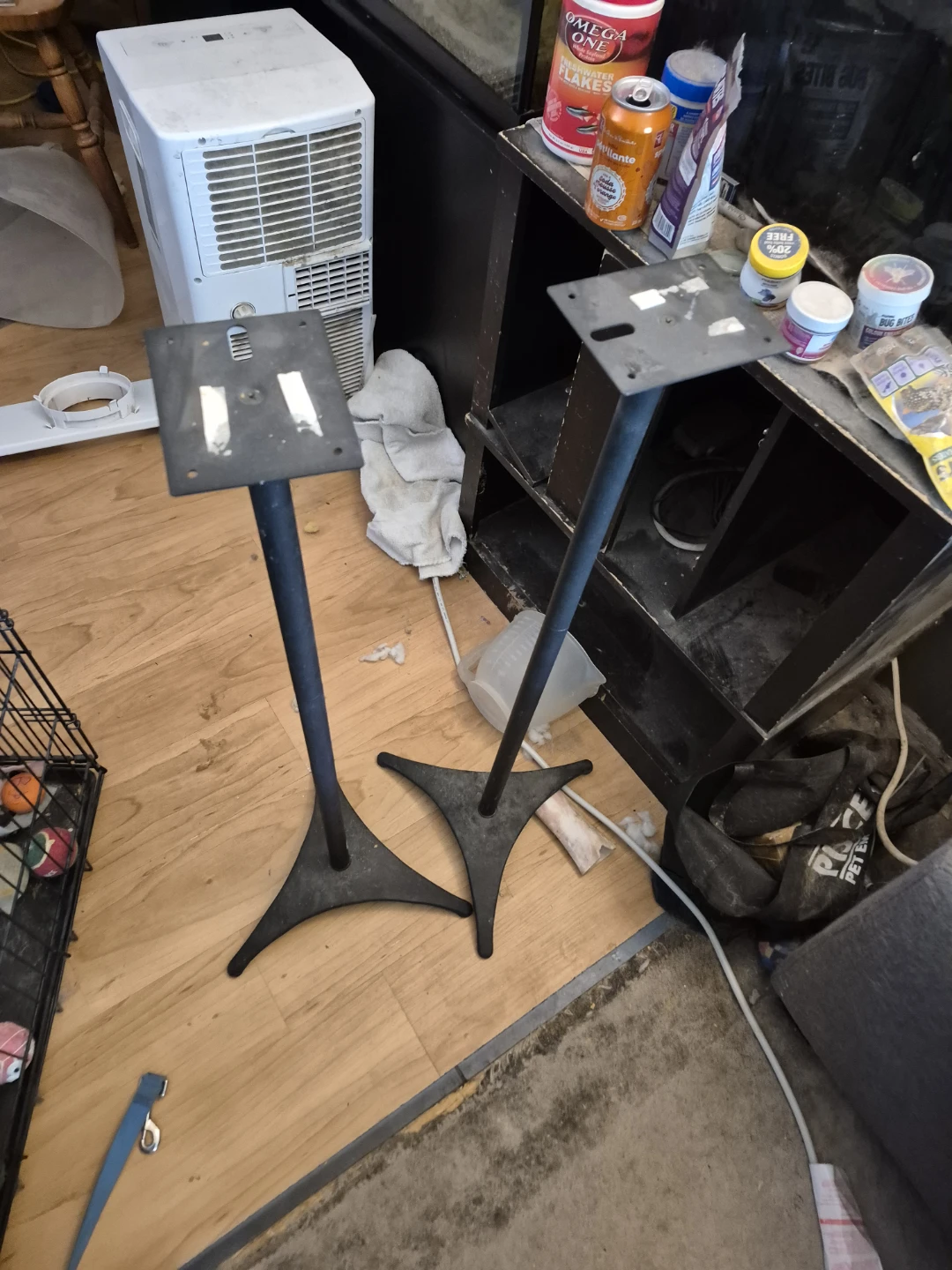 Speaker Stands (Pair)